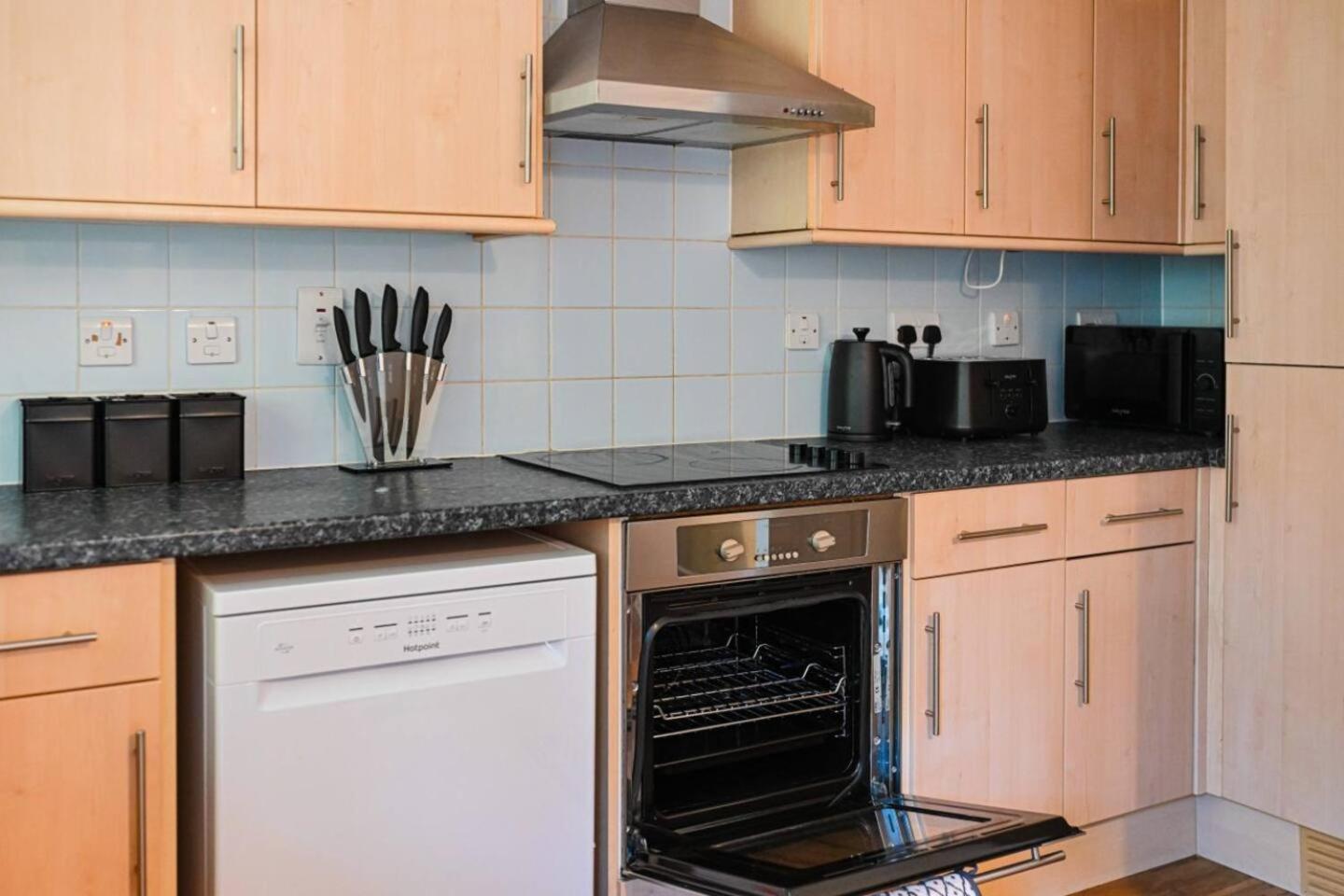 Harland Haven Spacious 4Br House In Ipswich Exterior foto